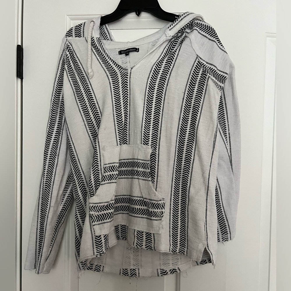 White and black Hoodie